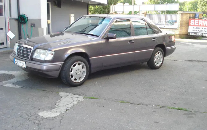 Mercedes-Benz W124 (1984-1993) cena 22800 przebieg: 385000, rok produkcji 1994 z Warszawa małe 67